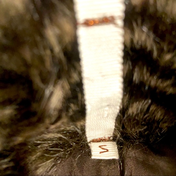 Willow & Clay Lux Faux Long Coat (Size S)🌹 - Picture 15 of 16